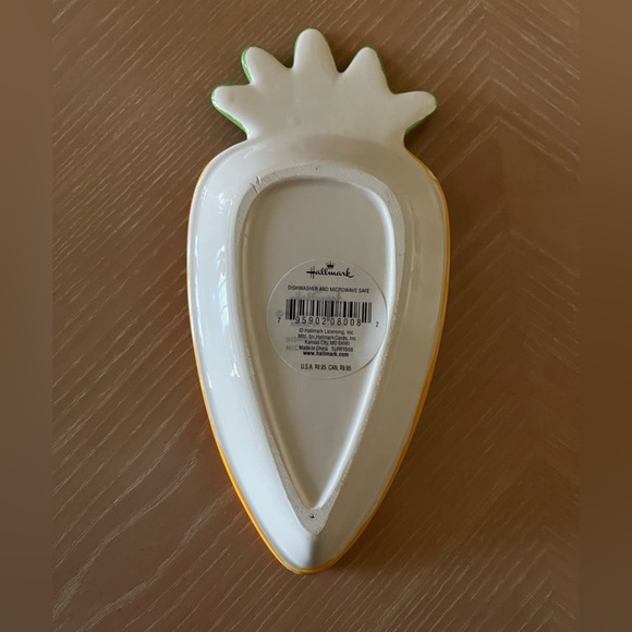 Hallmark Bunny Treats ceramic dish. - Picture 5 of 5
